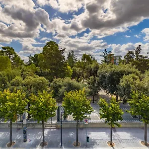 https://apt-green-park-best-airport-accommodation.barihotels.org